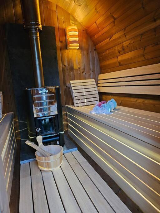 Отель Camper Met Sauna En Zwembad In De Rand Van De Vlaamse Ardennen Haaltert Экстерьер фото