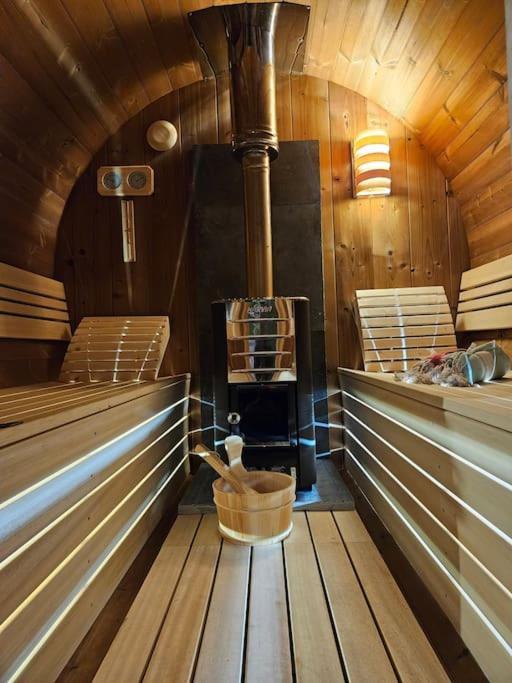 Отель Camper Met Sauna En Zwembad In De Rand Van De Vlaamse Ardennen Haaltert Экстерьер фото